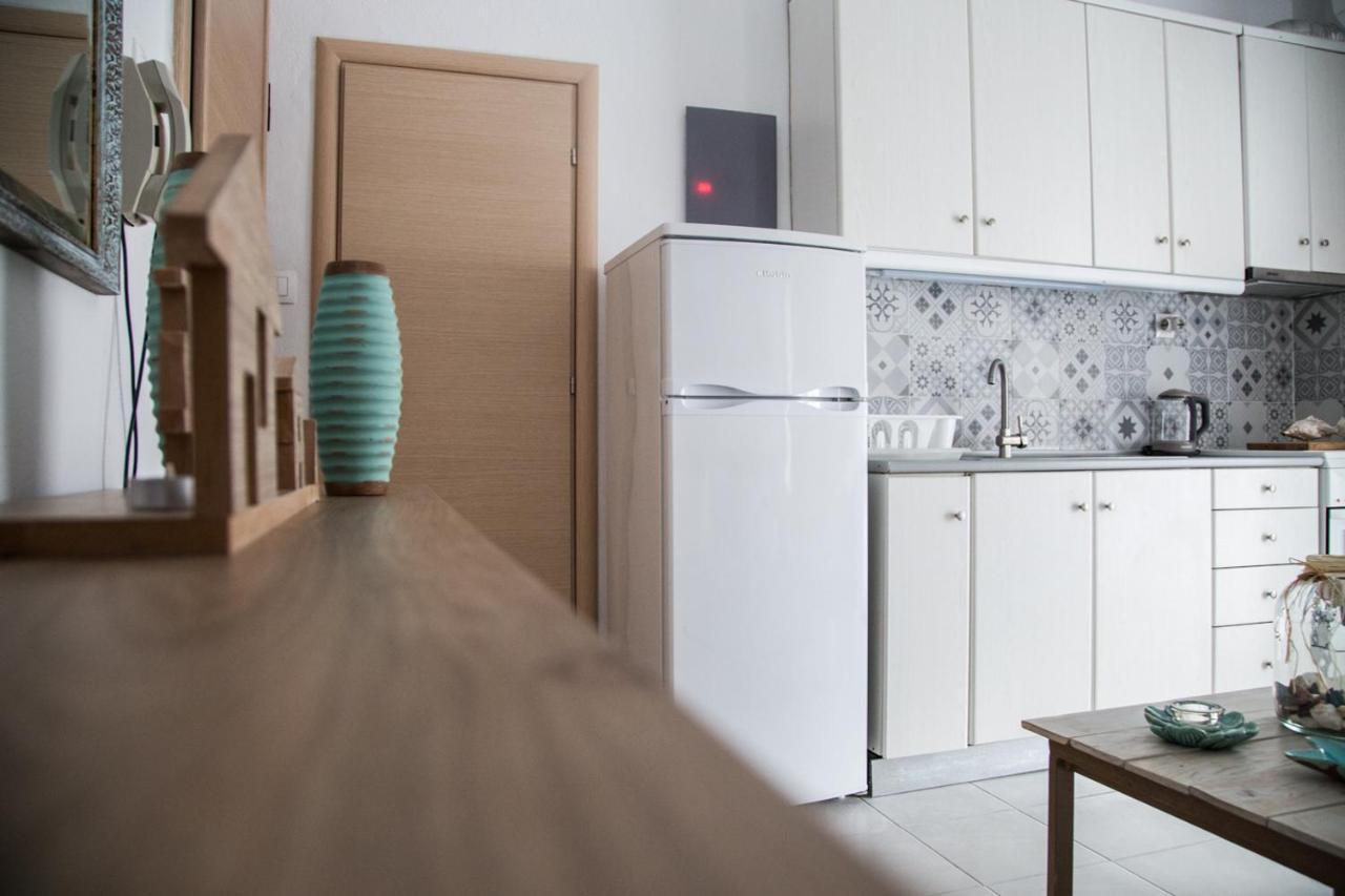Grey Theros Apartments Paralia Dionysiou Esterno foto